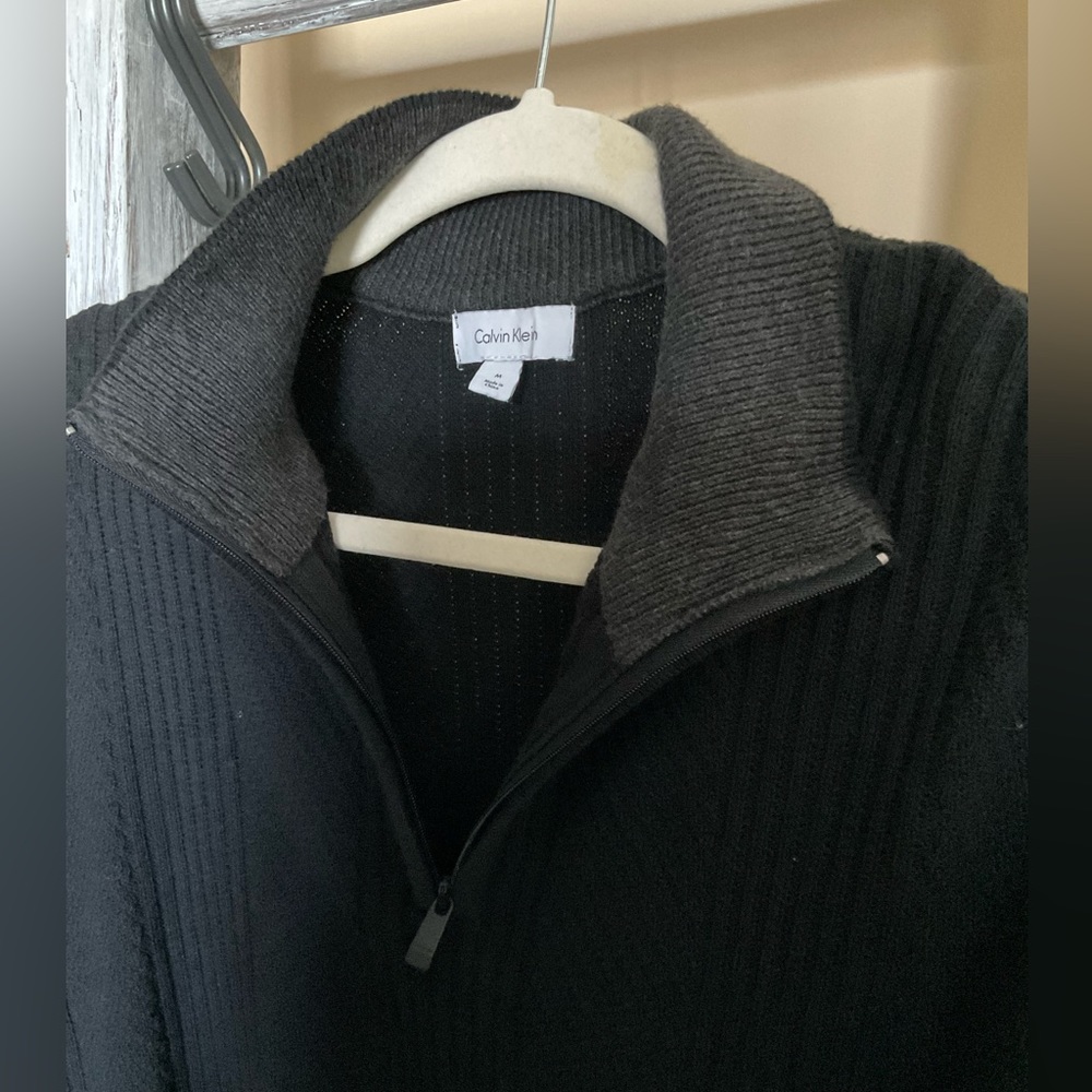 Men’s Calvin Klein size M sweater